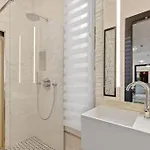 アパート Spectacular 3br Luxury - Arc De Triomphe, 264m2 *