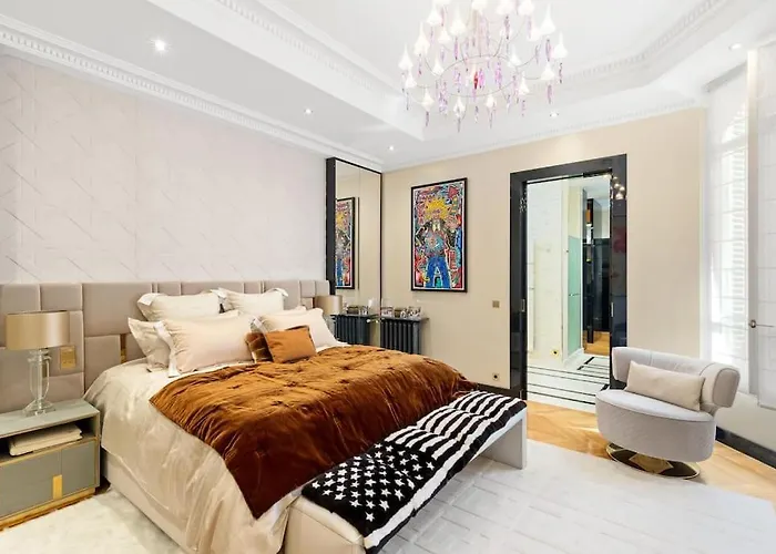 Spectacular 3br Luxury - Arc De Triomphe, 264m2 Paříž